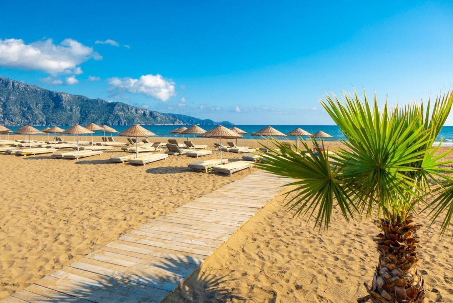 Villa Bercu Paradise ダルヤン エクステリア 写真