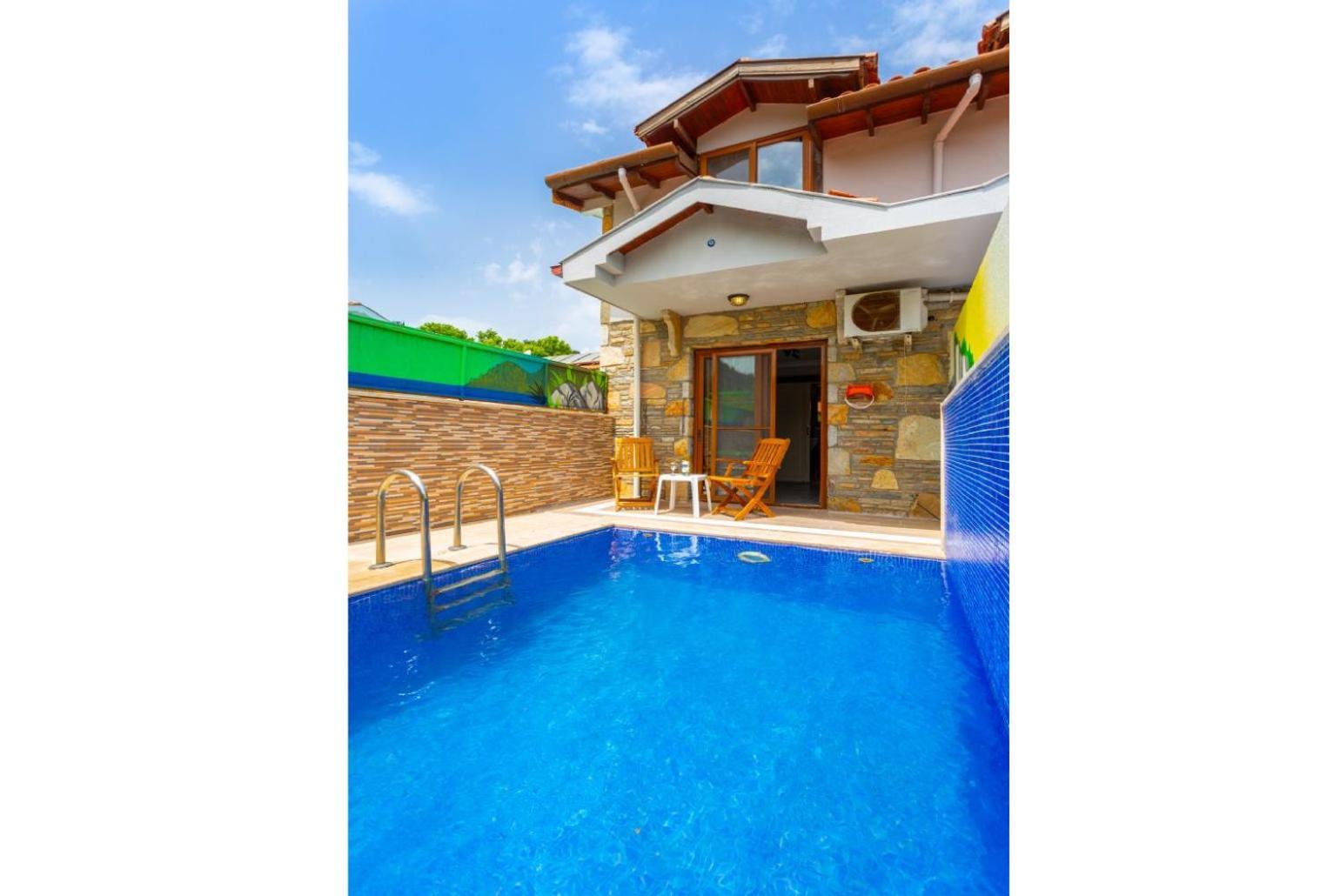 Villa Bercu Paradise ダルヤン エクステリア 写真